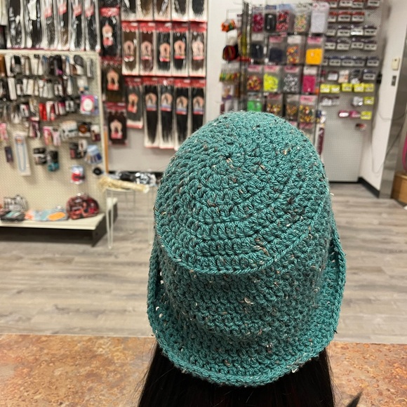 Knitted Bucket Hat - Picture 4 of 4